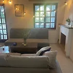 Townhouse With Communal Pool In Pueblo 度假居
